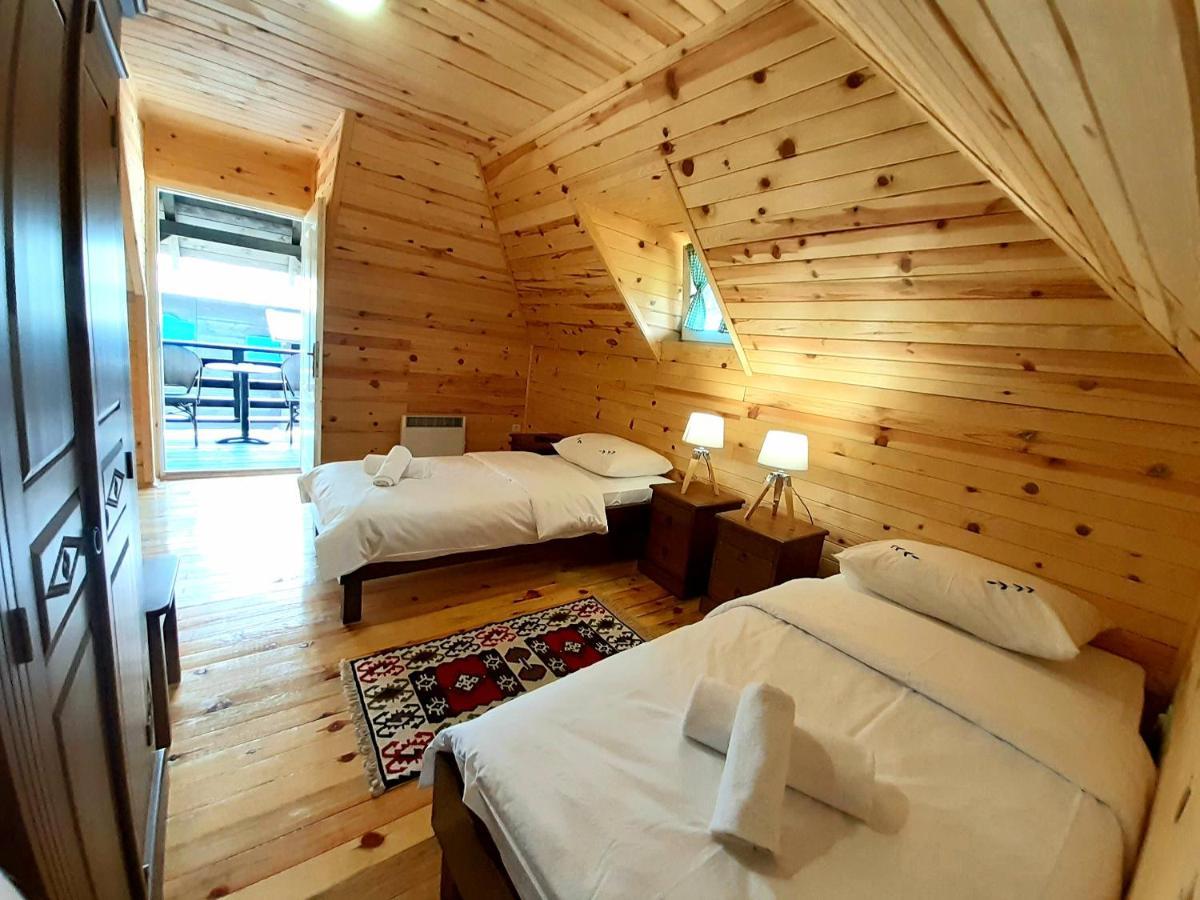 El Paso City, Zlatibor - Unique Wooden Cottages, Treehouse, Wild West Rooms, Accommodation 1-6 People 外观 照片