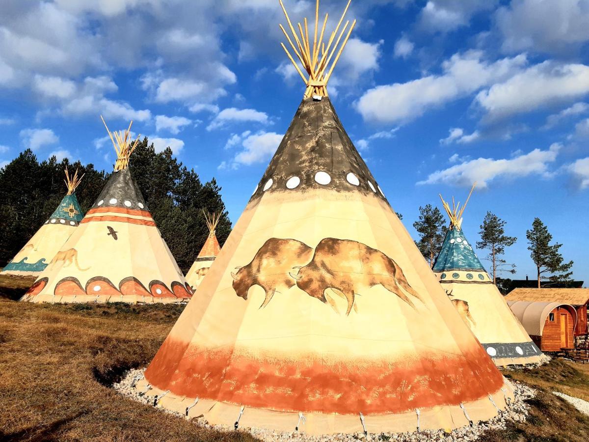 El Paso City, Zlatibor - Unique Wooden Cottages, Treehouse, Wild West Rooms, Accommodation 1-6 People 外观 照片