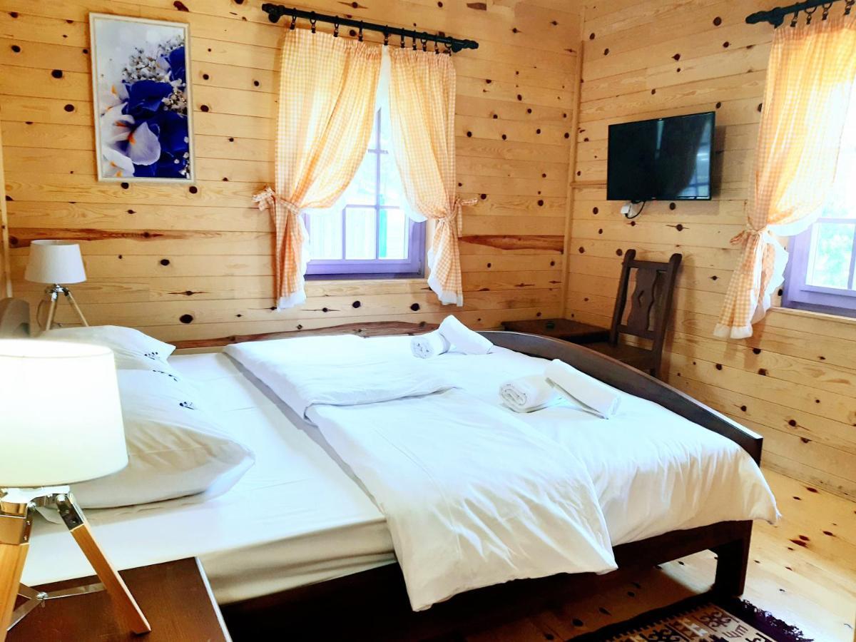 El Paso City, Zlatibor - Unique Wooden Cottages, Treehouse, Wild West Rooms, Accommodation 1-6 People 外观 照片