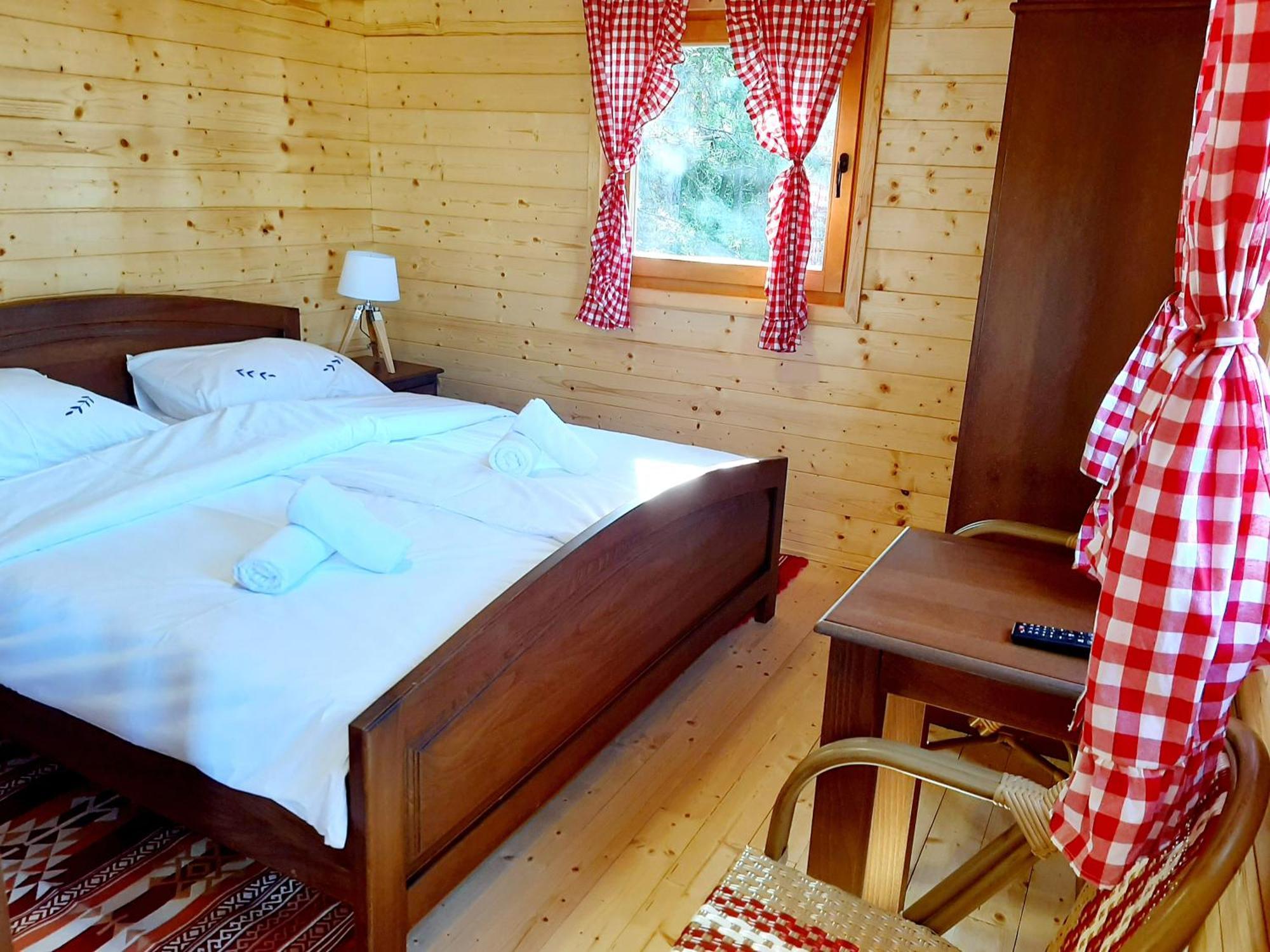 El Paso City, Zlatibor - Unique Wooden Cottages, Treehouse, Wild West Rooms, Accommodation 1-6 People 客房 照片