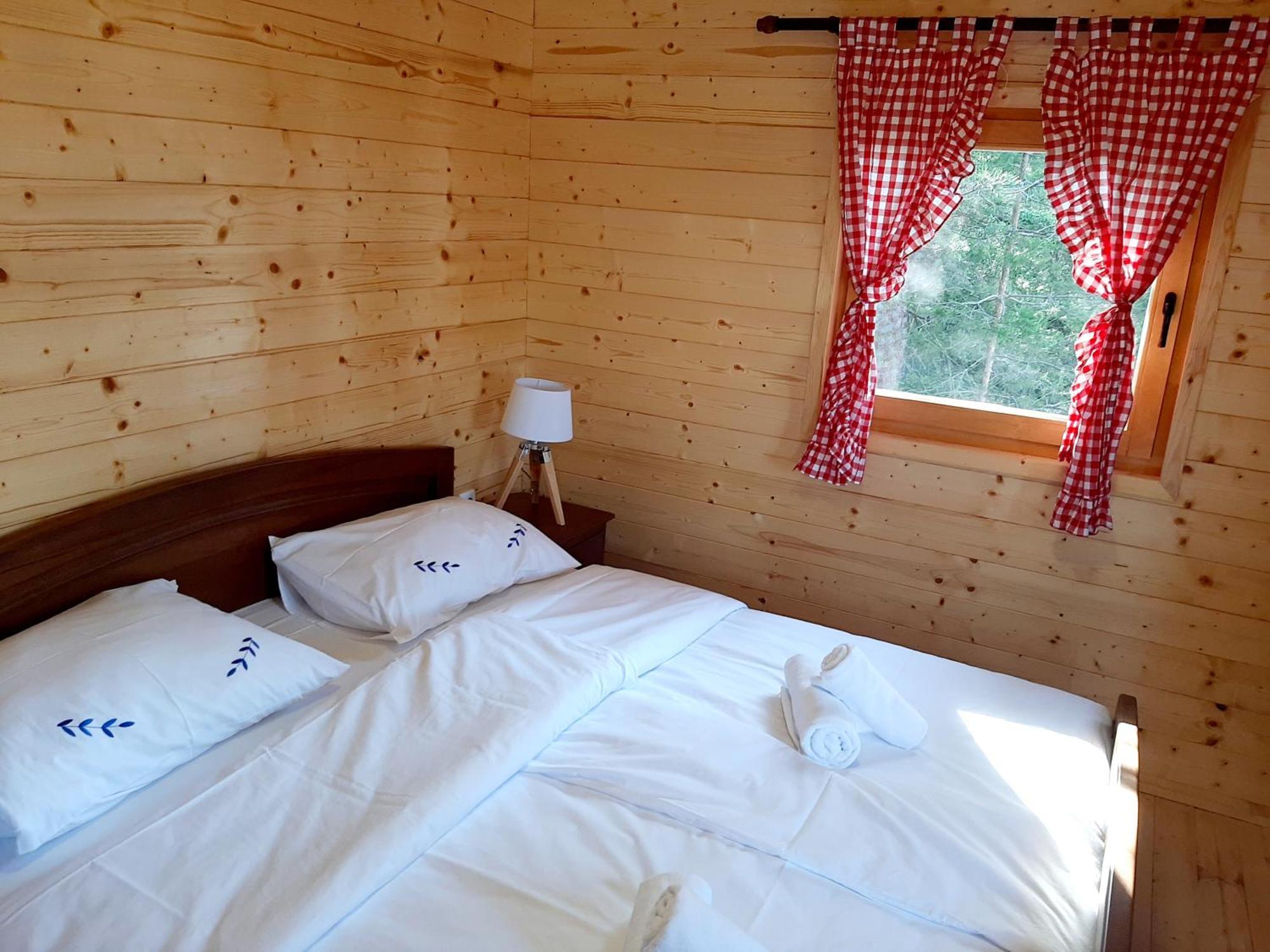 El Paso City, Zlatibor - Unique Wooden Cottages, Treehouse, Wild West Rooms, Accommodation 1-6 People 客房 照片