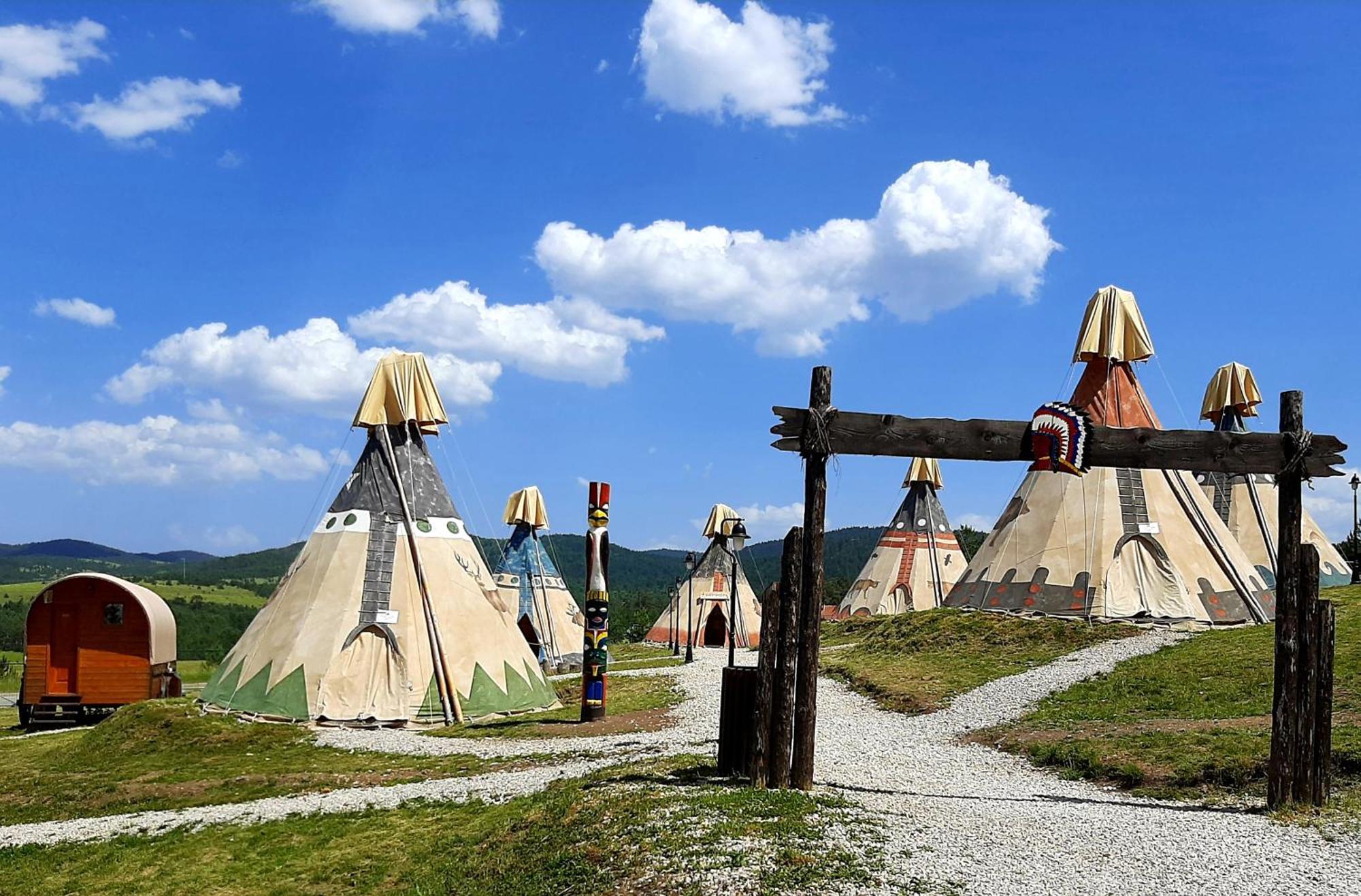 El Paso City, Zlatibor - Unique Wooden Cottages, Treehouse, Wild West Rooms, Accommodation 1-6 People 客房 照片