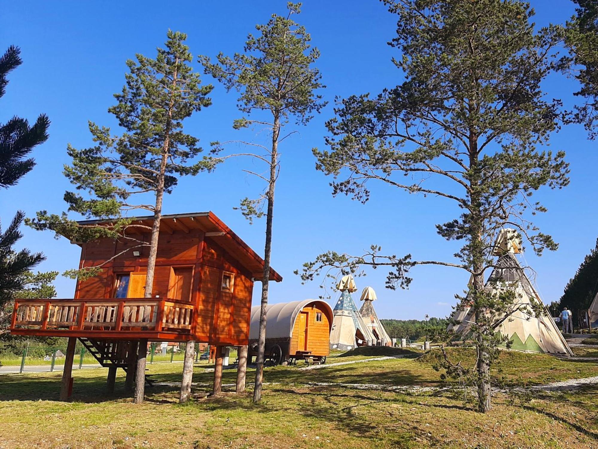 El Paso City, Zlatibor - Unique Wooden Cottages, Treehouse, Wild West Rooms, Accommodation 1-6 People 外观 照片